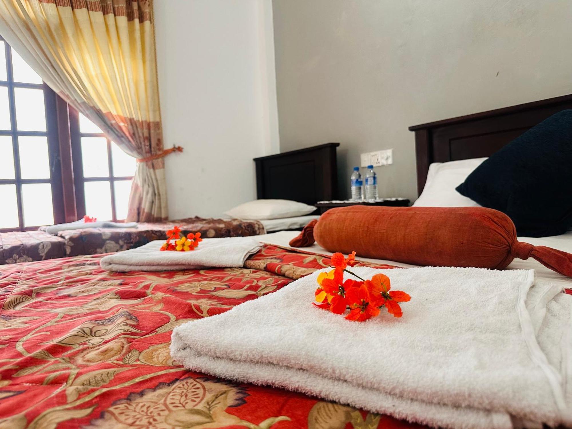 New Nethmi Villa كاندي المظهر الخارجي الصورة
