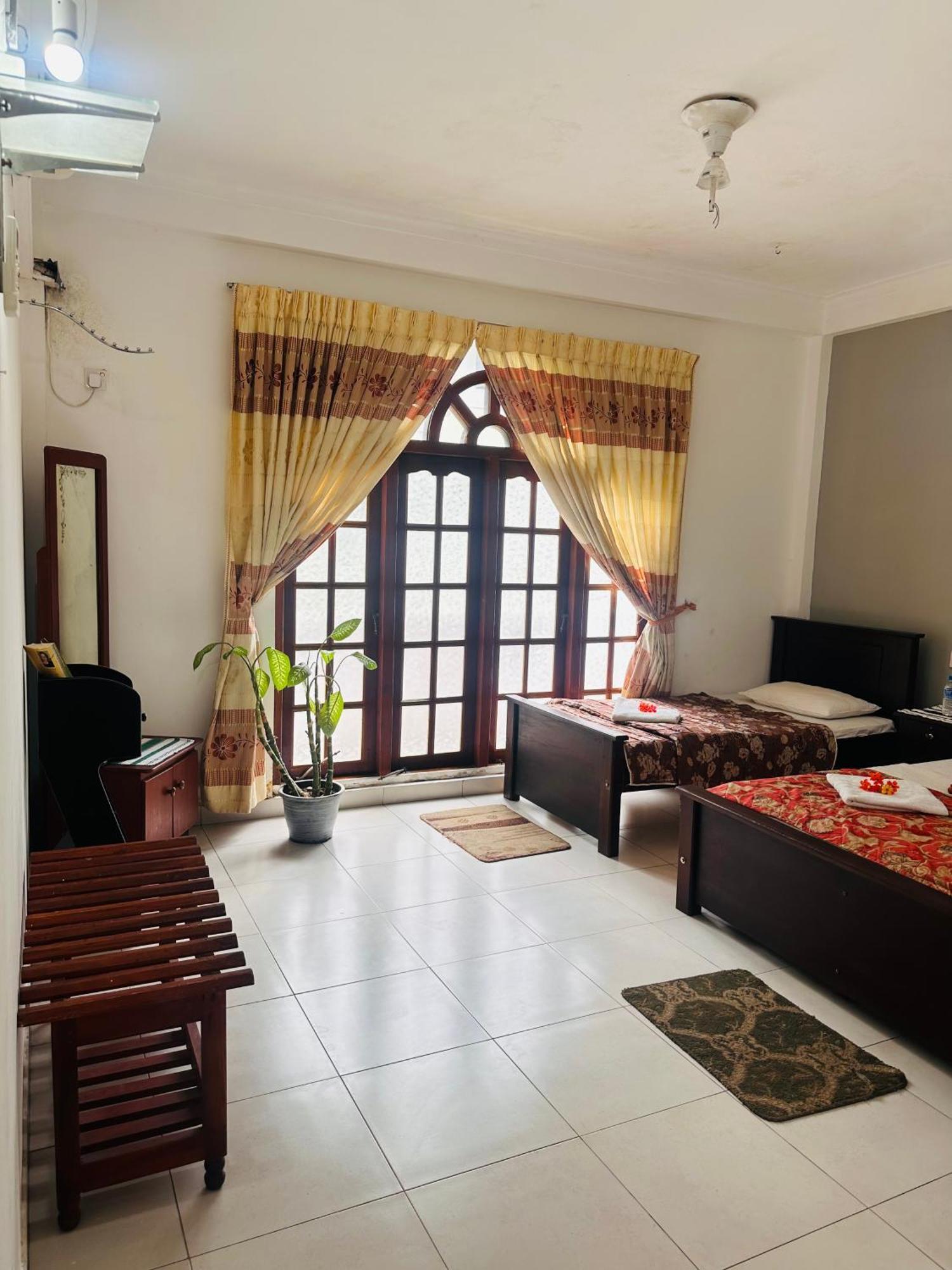 New Nethmi Villa كاندي المظهر الخارجي الصورة